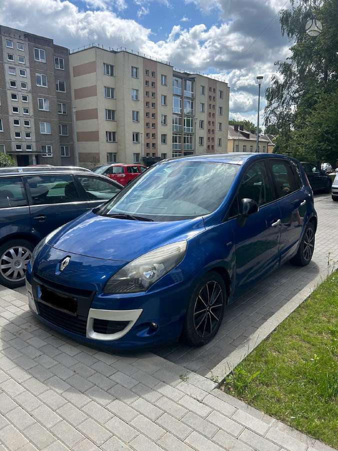 Renault Scenic - 1