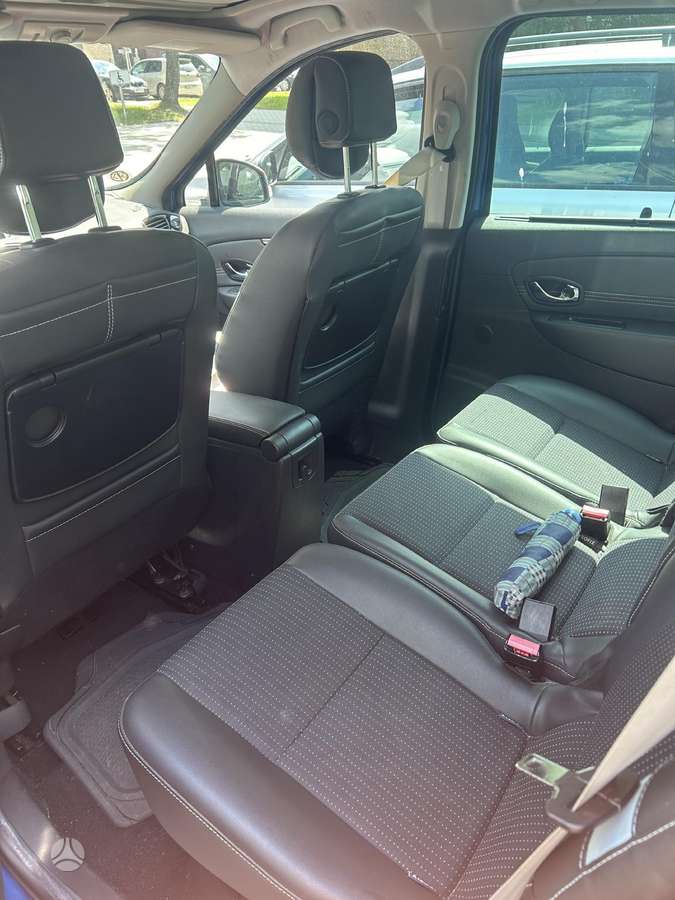 Renault Scenic - 6