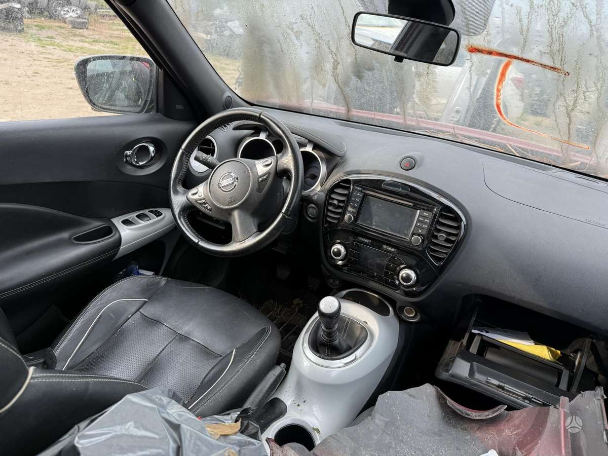 Nissan Juke dalimis