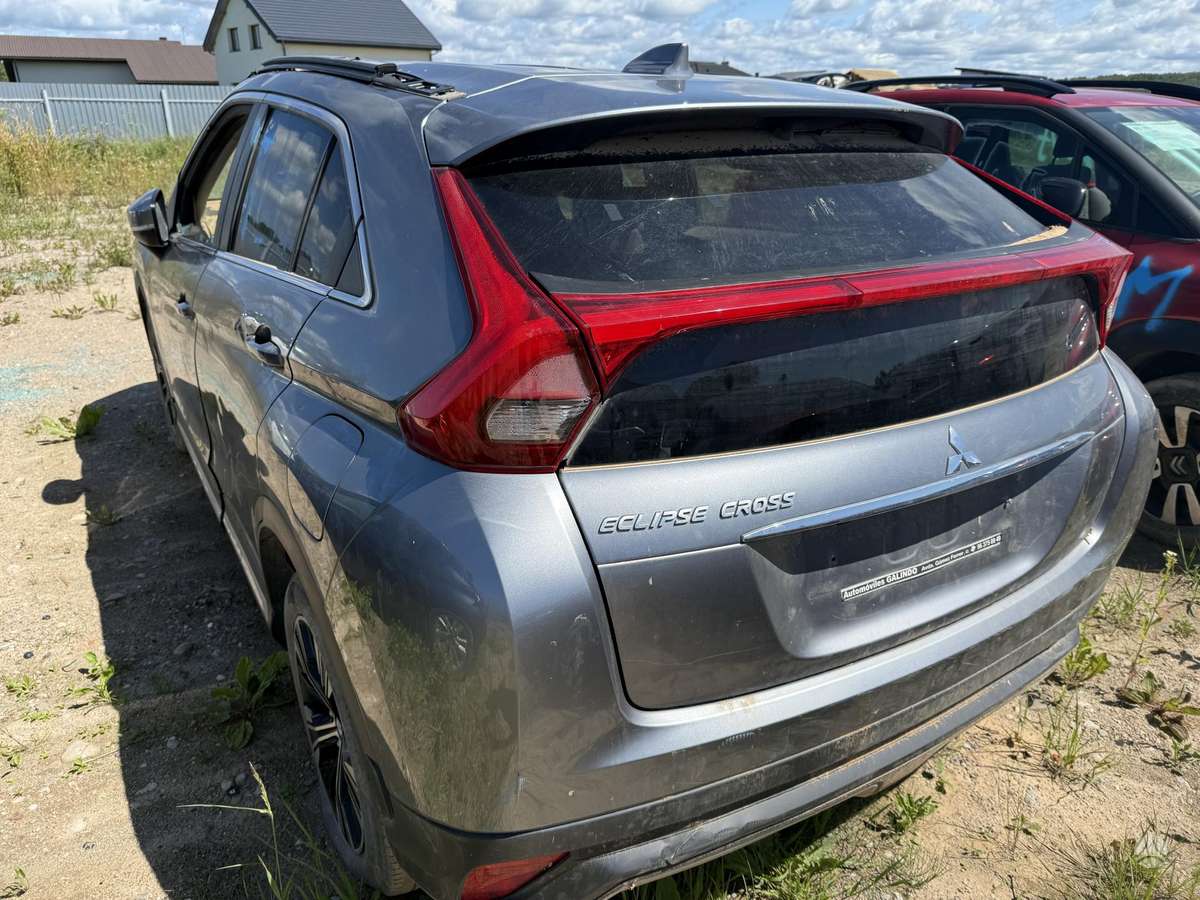 Mitsubishi Eclipse Cross dalimis