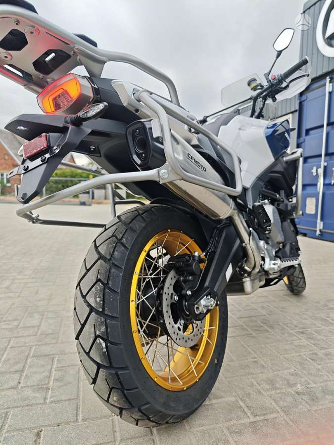 CFMOTO 700MT 693cc, touring / sport touring