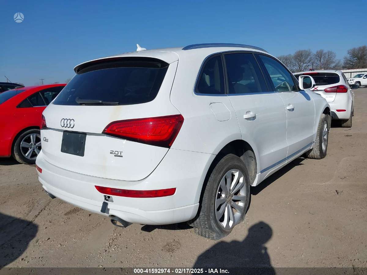 Audi Q5 for parts. Usa dalimis