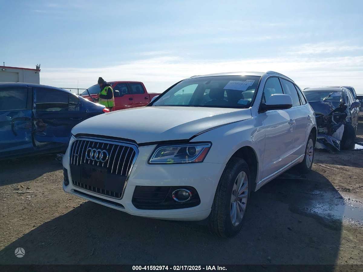Audi Q5 for parts. Usa dalimis