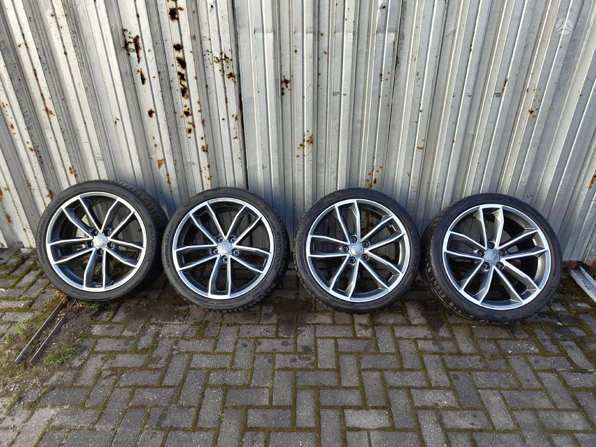 Audi S5, light alloy, R19