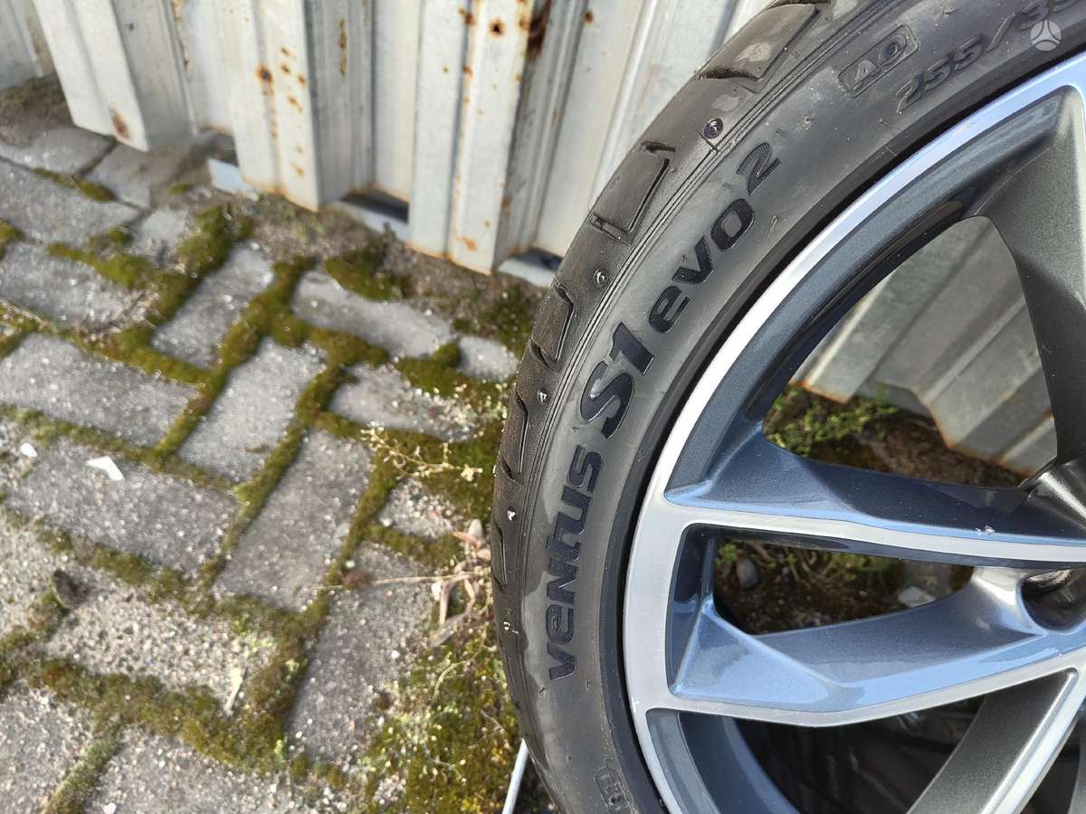 Audi S5, light alloy, R19