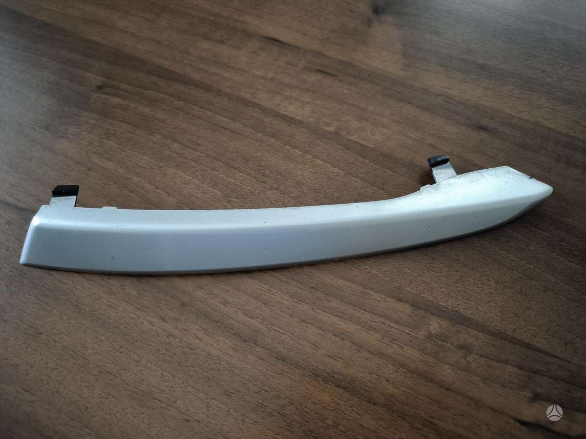 Volvo V70 body parts