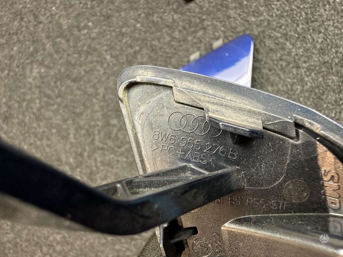 Audi RS 5 apdailos detalės