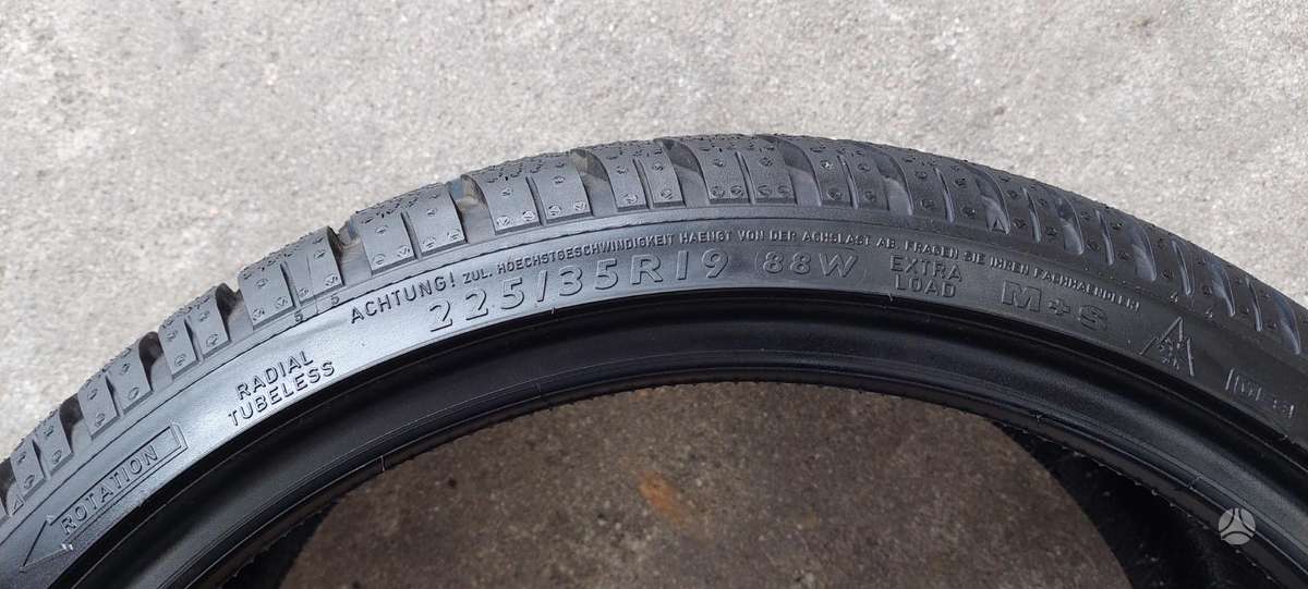 Dunlop, žieminės 225/35 R19