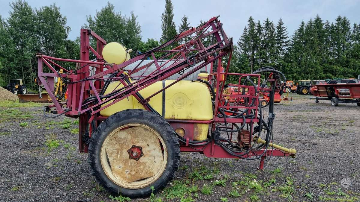 Hardi TZY 1500, sprayers