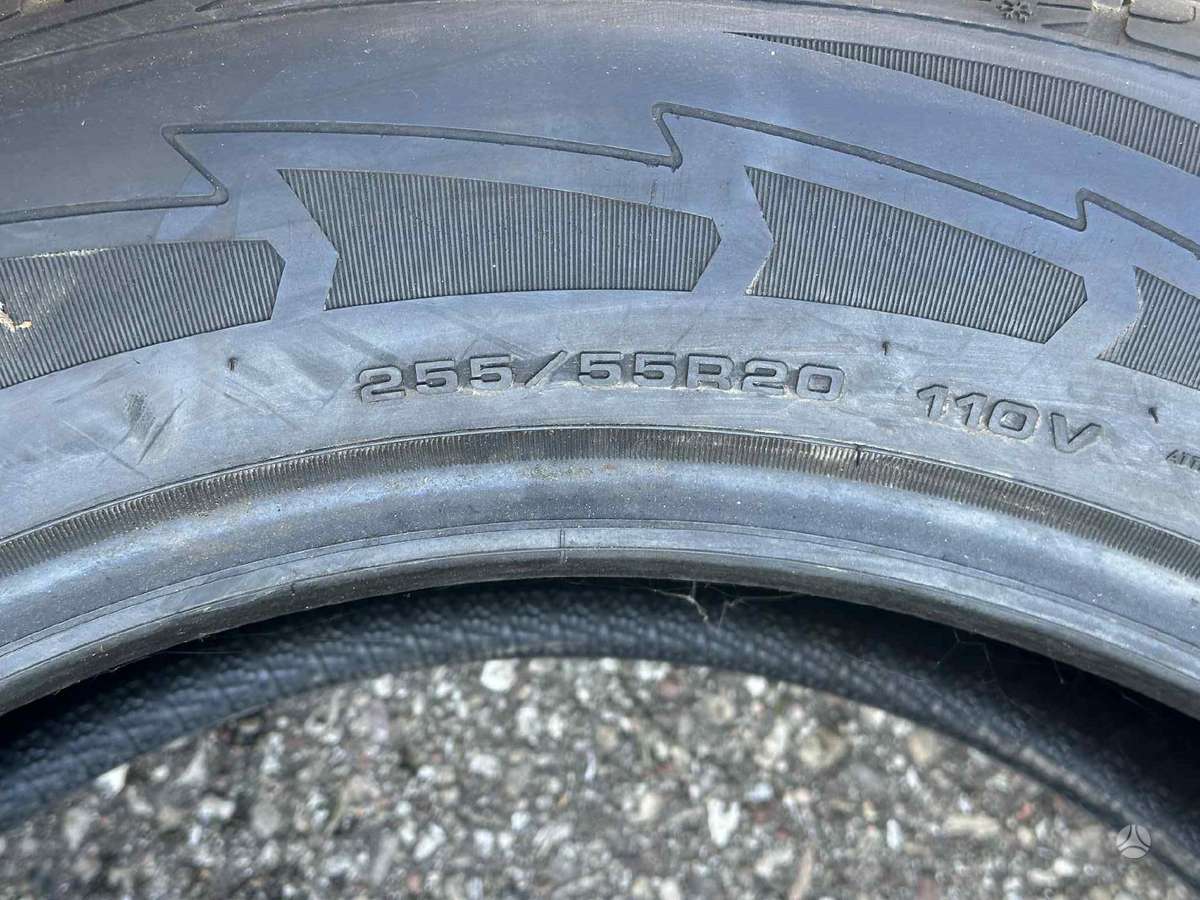 Goodyear ULTRAGRIP PERF. | 1 VNT., winter 255/55 R20