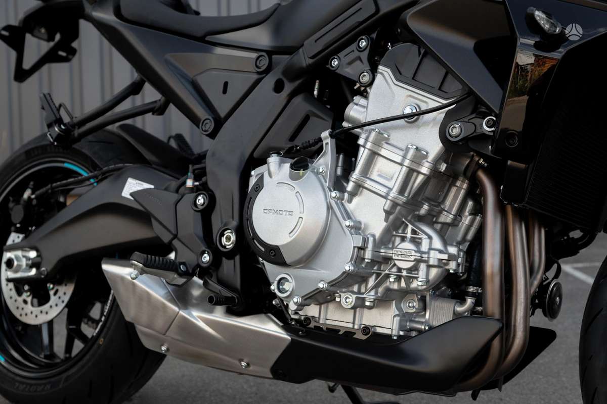 CFMOTO 675 NK 675cc, street / classic
