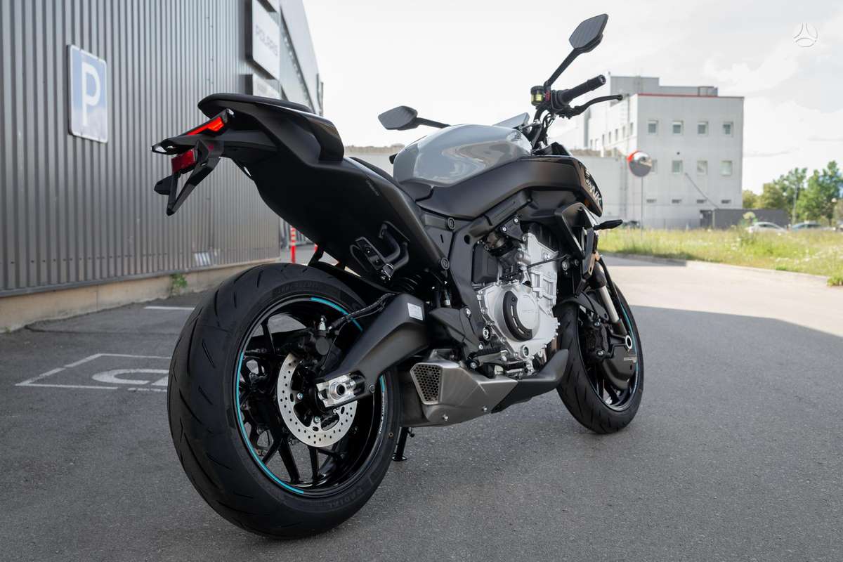CFMOTO 675 NK 675cc, street / classic