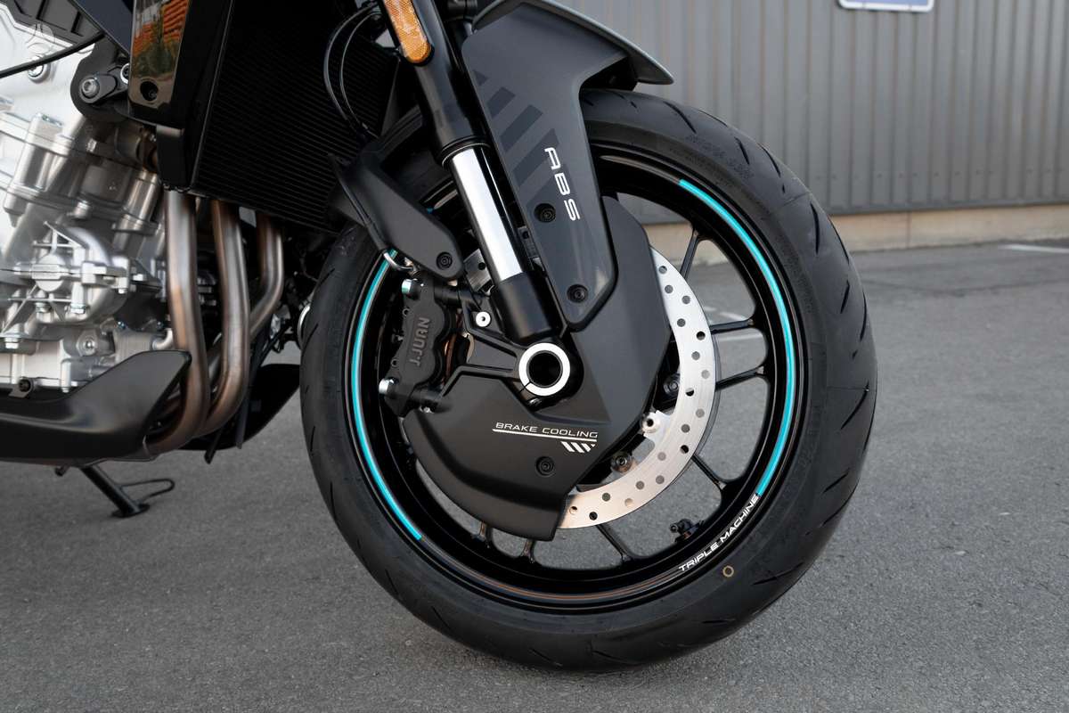 CFMOTO 675 NK 675cc, street / classic