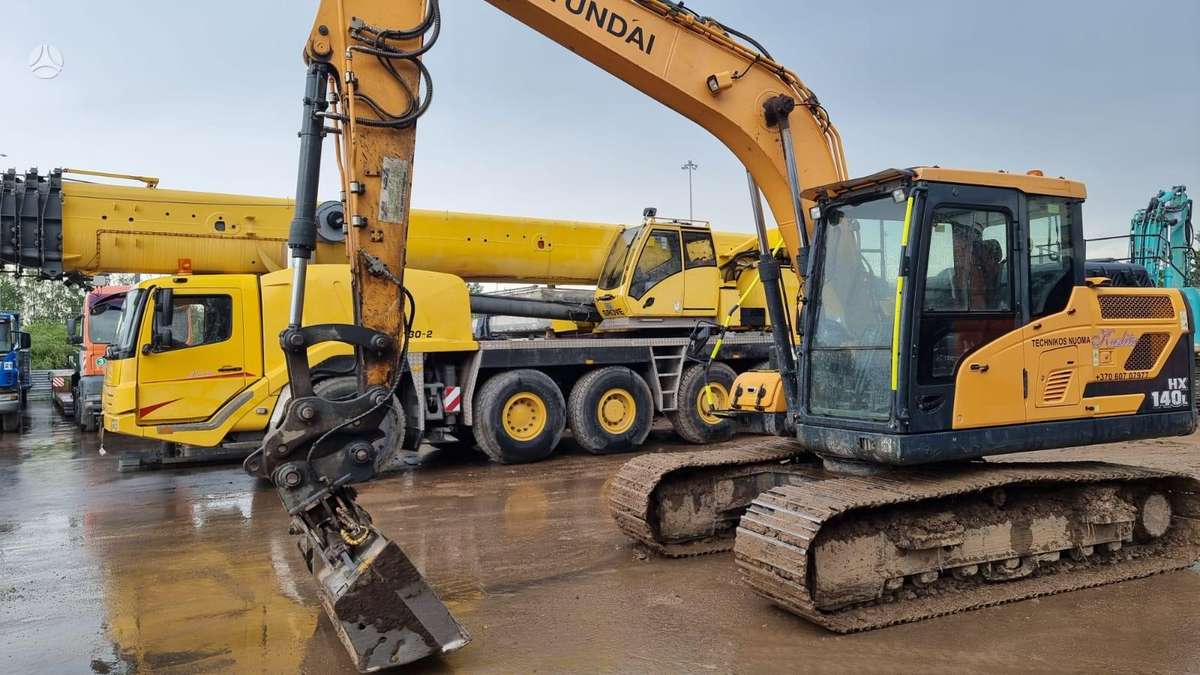 Hyundai HX 140L, ekskavatoriai