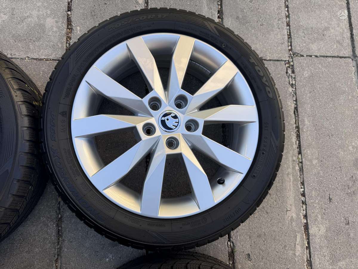 Skoda Octavia, light alloy, R17