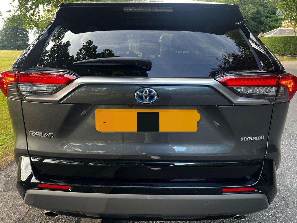 Toyota RAV4 dalimis