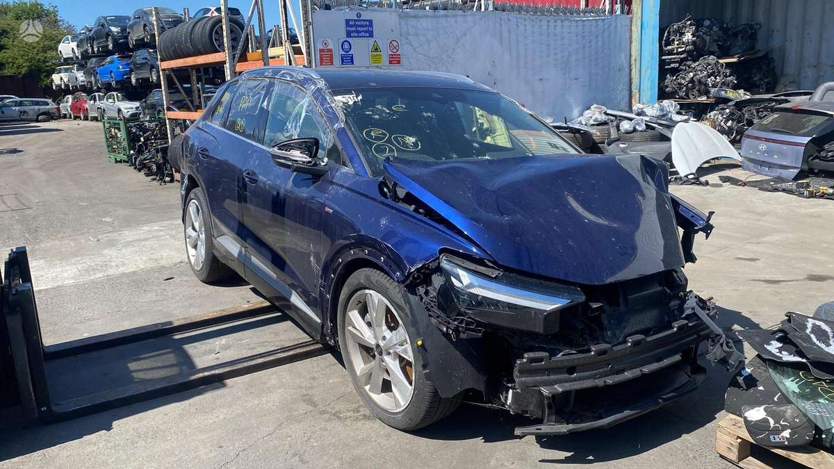 Audi Q4 e-tron for parts