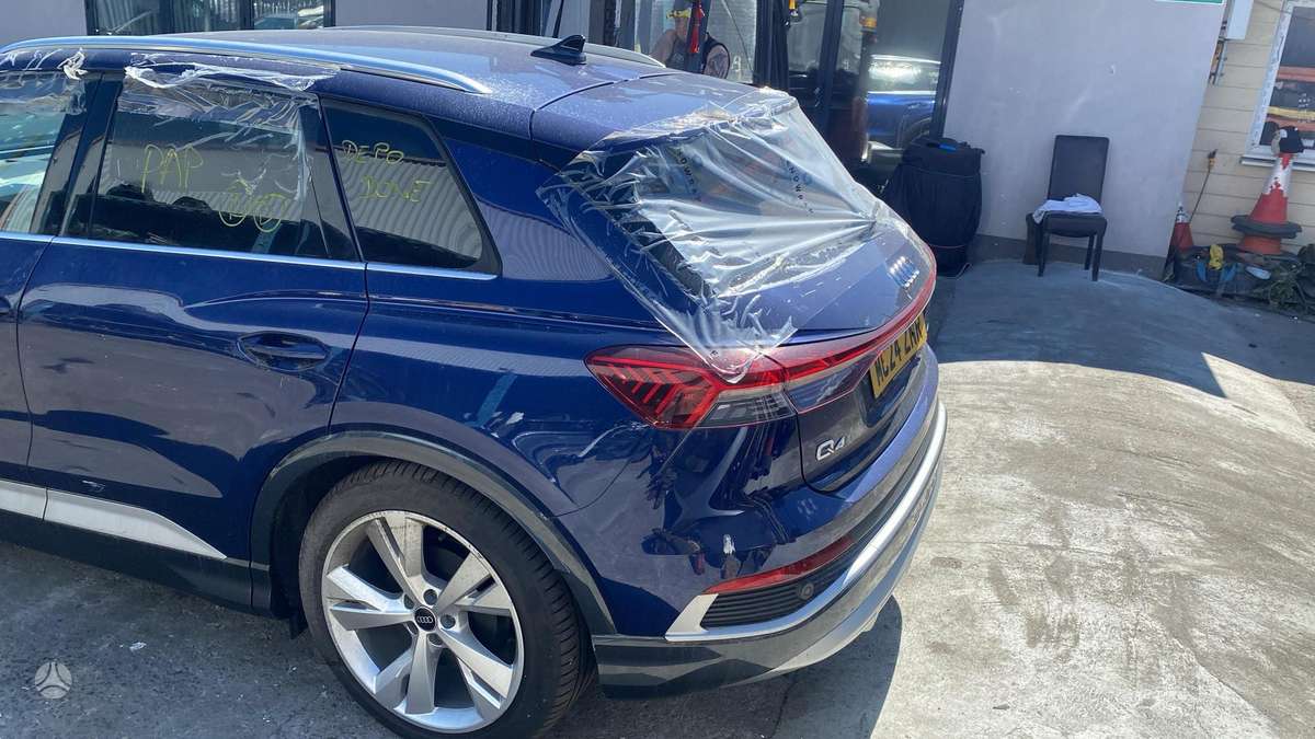 Audi Q4 e-tron for parts