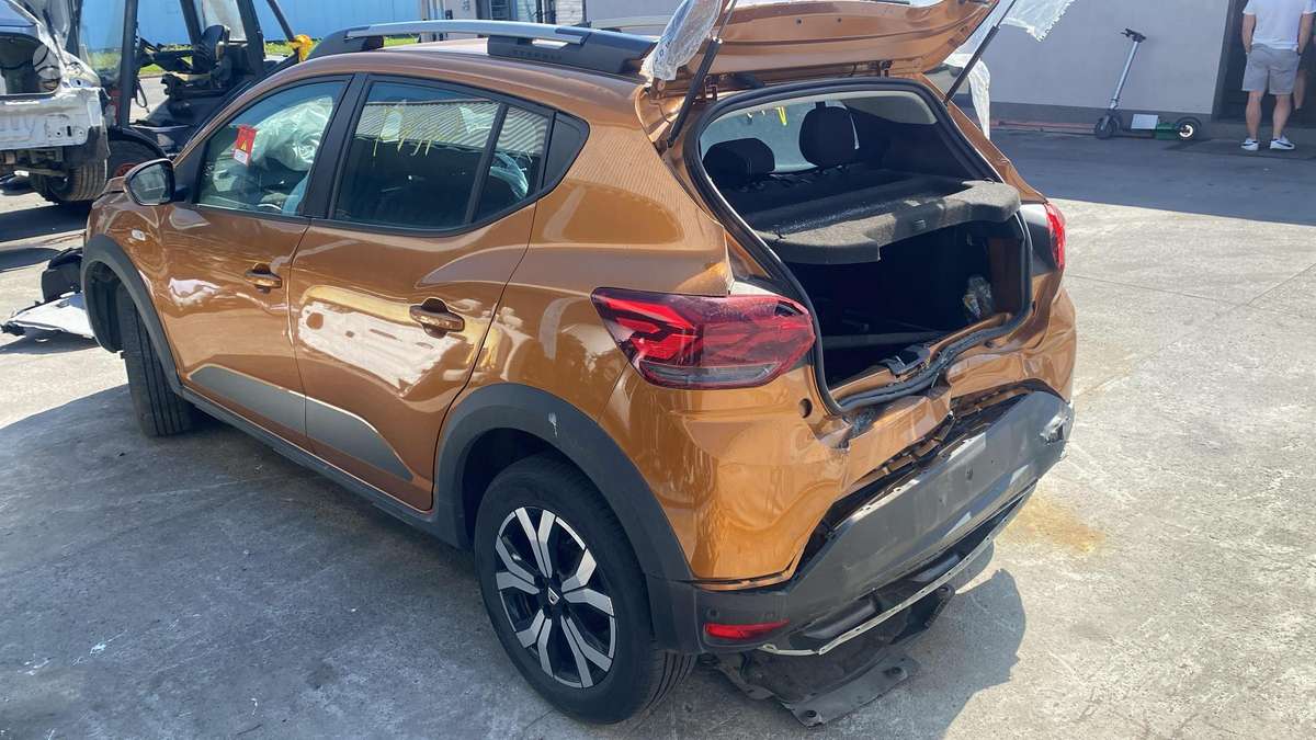 Dacia Sandero rezerves daļās