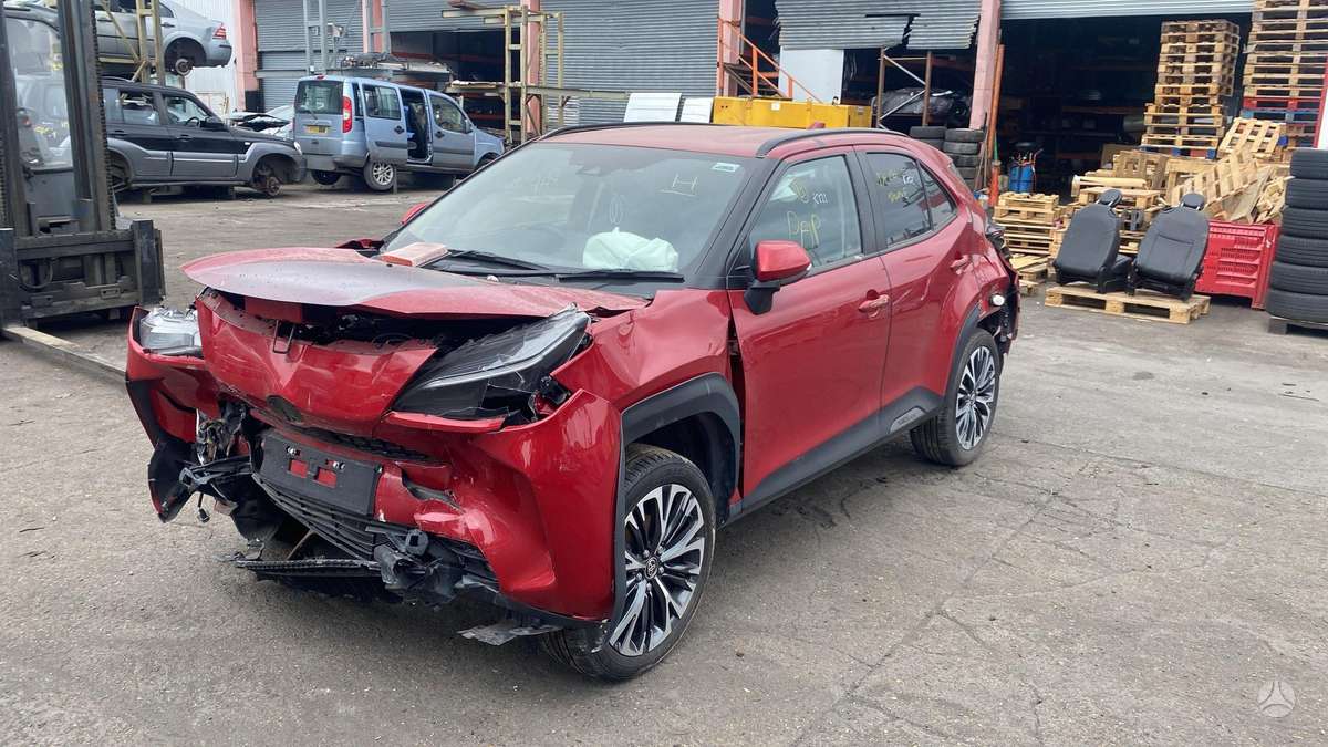 Toyota Yaris Cross dalimis