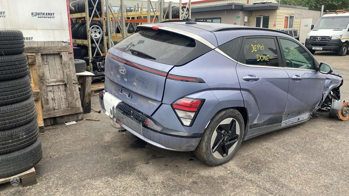 Hyundai Kona dalimis