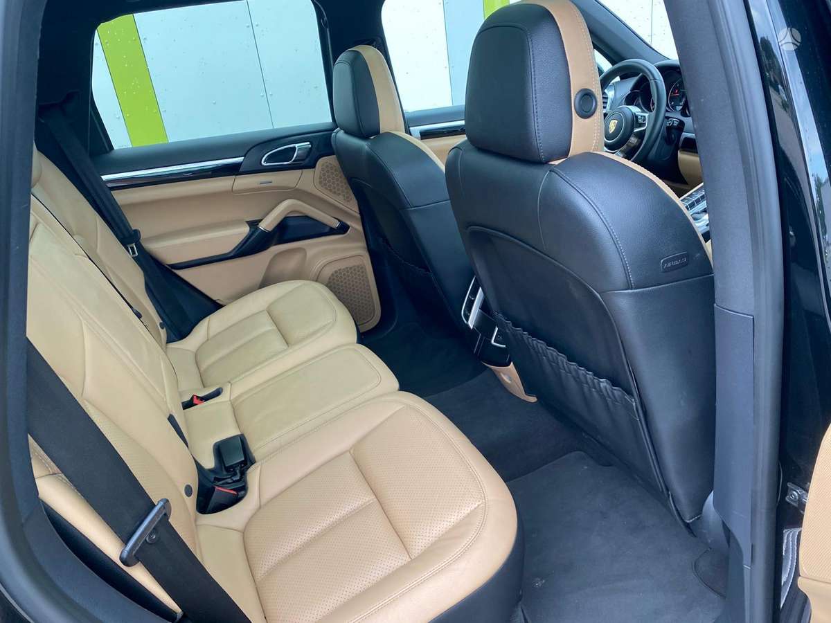 Porsche Cayenne, 3.0 l., Внедорожник / Кроссовер