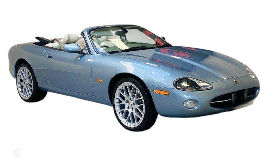 Jaguar XK8