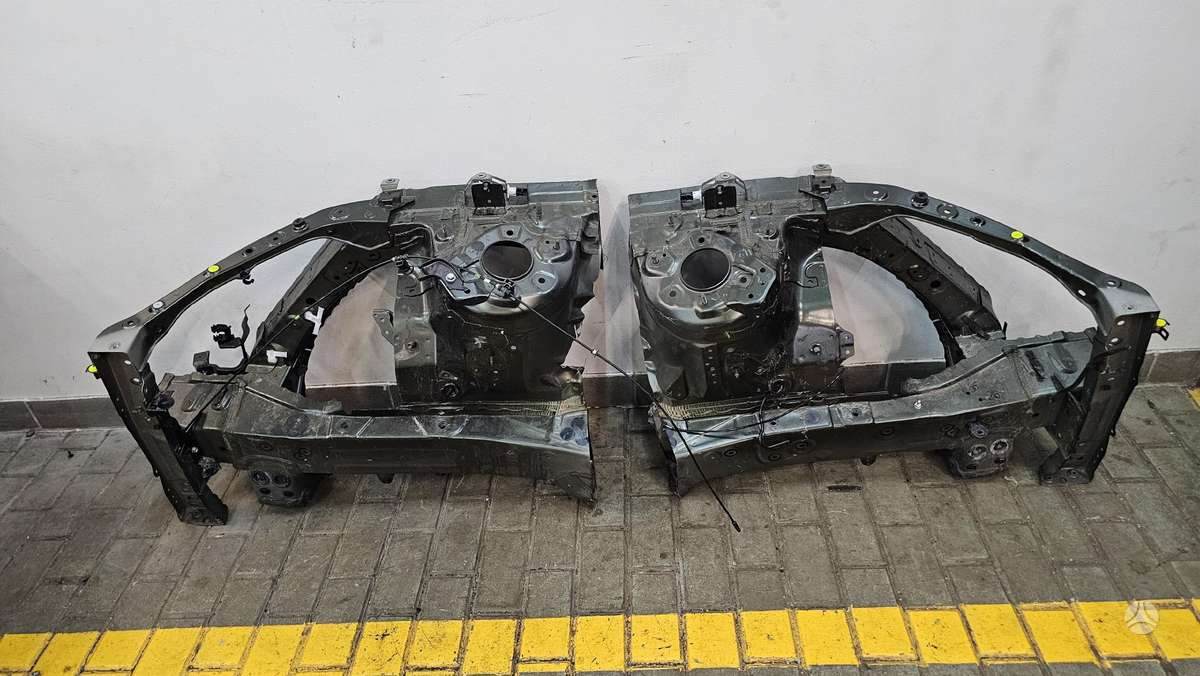 Lexus NX klasė rezerves daļās