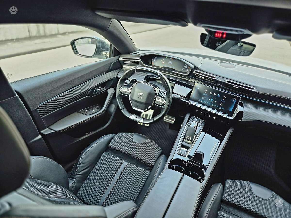 Peugeot 508, sedans