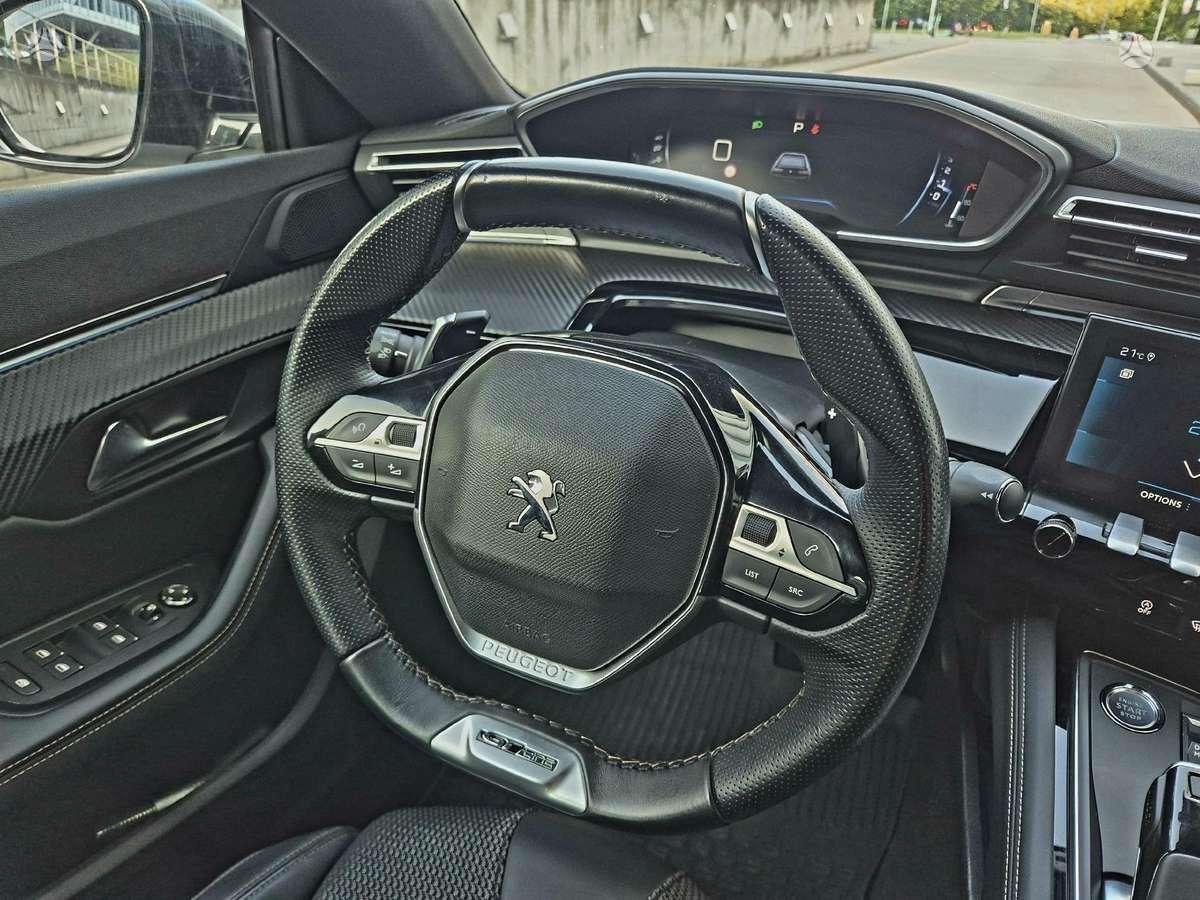 Peugeot 508, sedans