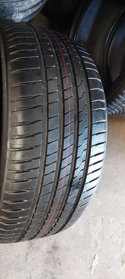 Firestone, summer 225/40 R18