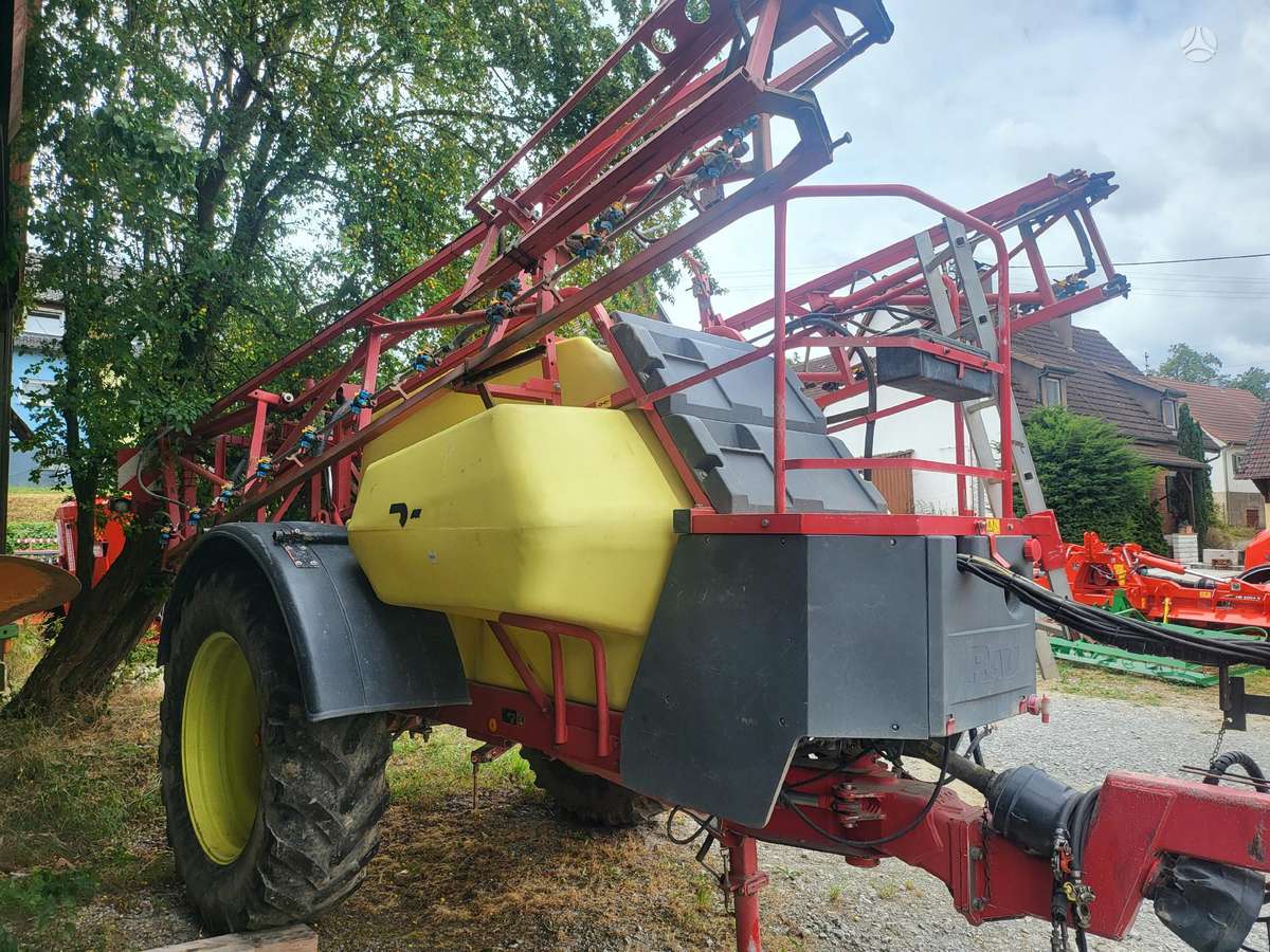 Rau Gut 38, sprayers