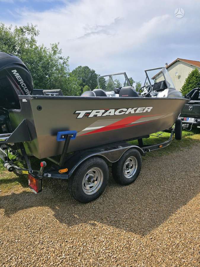 Tracker Targa V18, yachts / cruisers