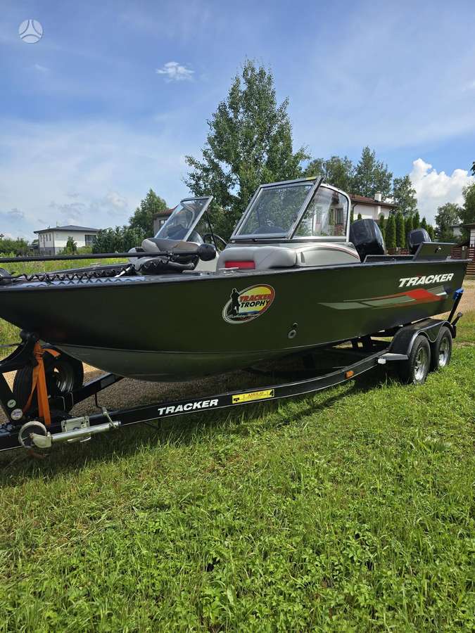 Tracker Targa V18, яхты / катера