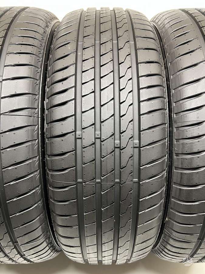 Firestone RoadHawk, summer 215/60 R17
