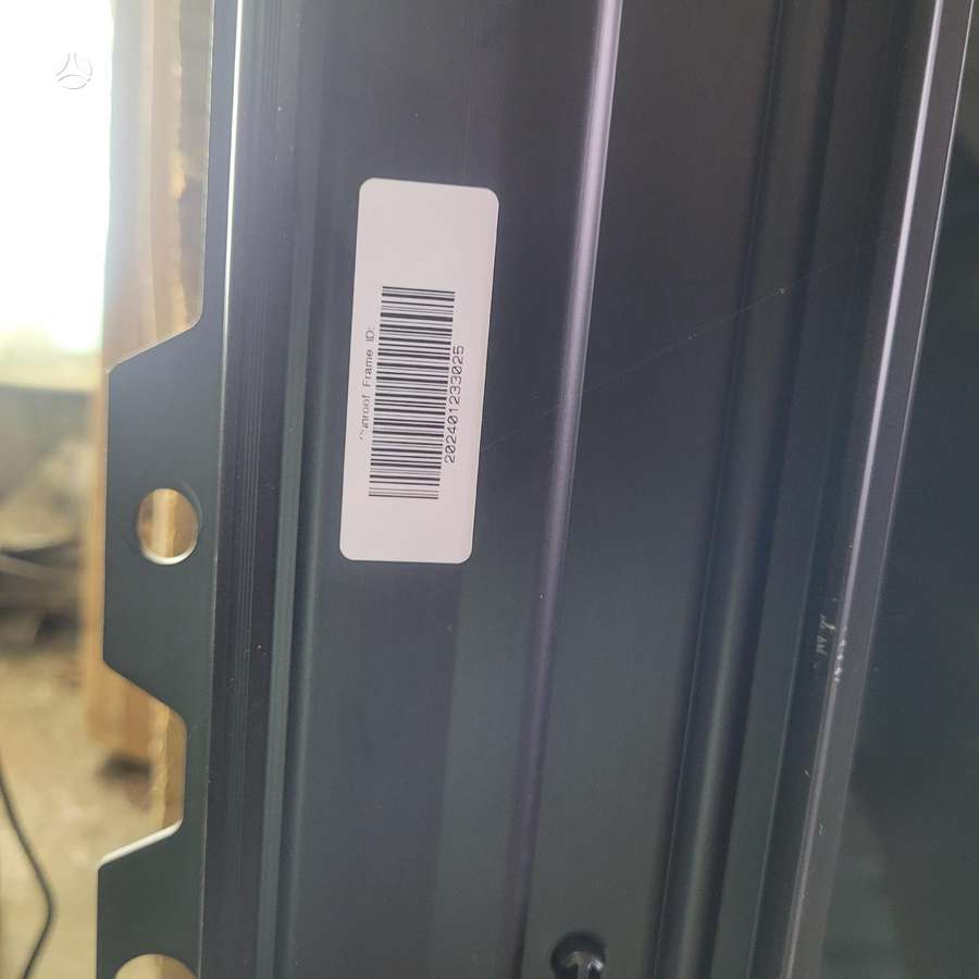 Porsche Cayenne bumper reinforcement