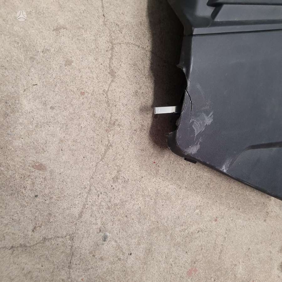 Porsche Cayenne bumper reinforcement