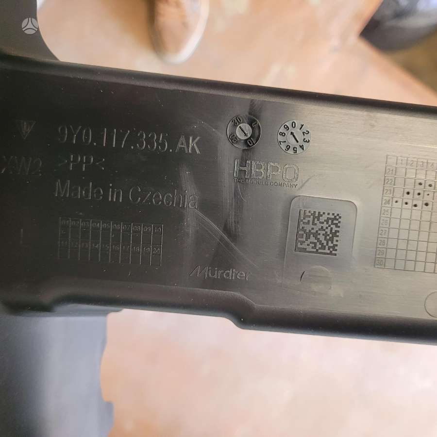 Porsche Cayenne bumper reinforcement