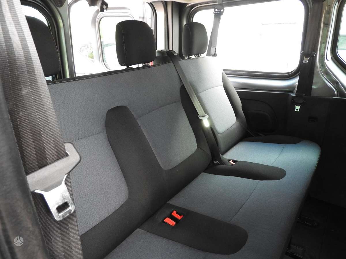 Renault Trafic детали салона