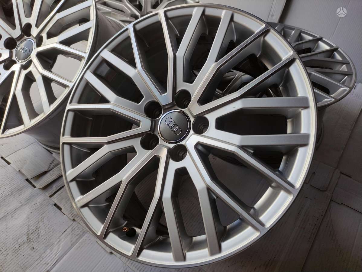 Audi, light alloy, R18