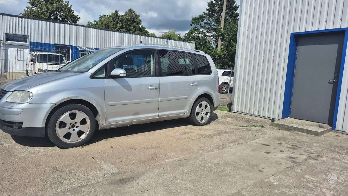 Volkswagen Touran по частям