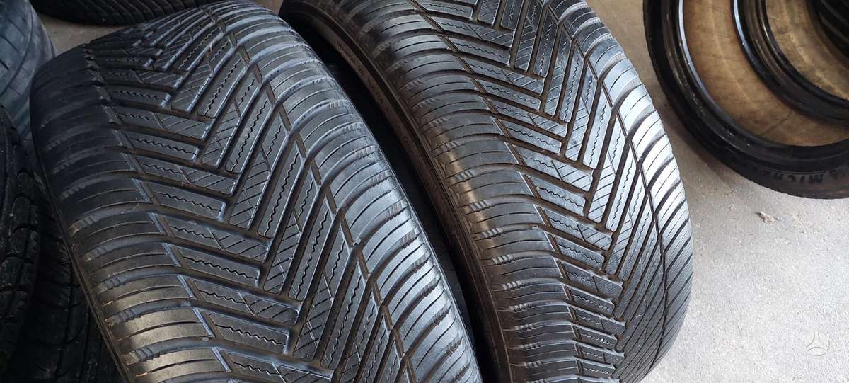 Hankook, всесезонные 245/45 R17