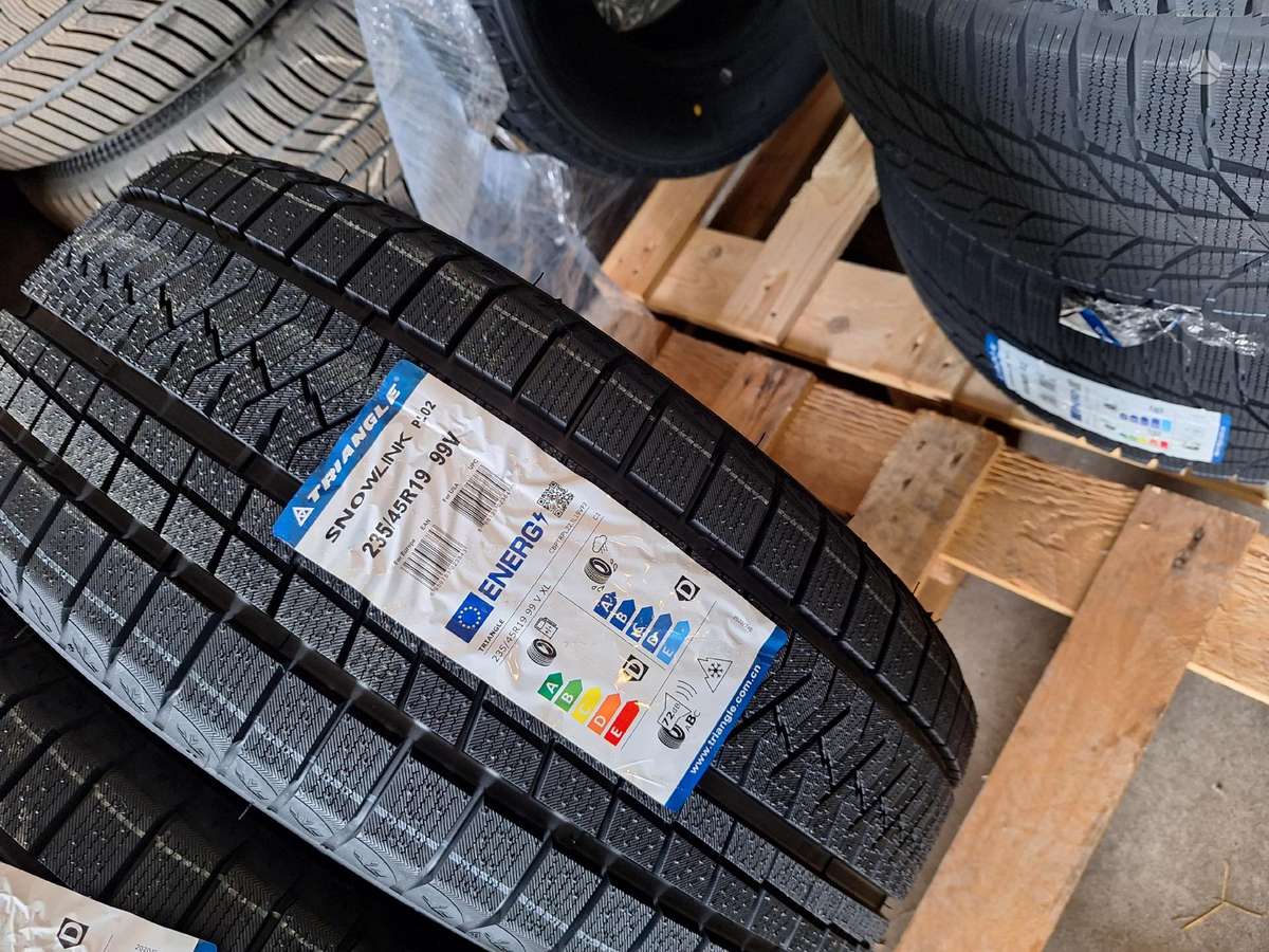Triangle, зимние 235/45 R19