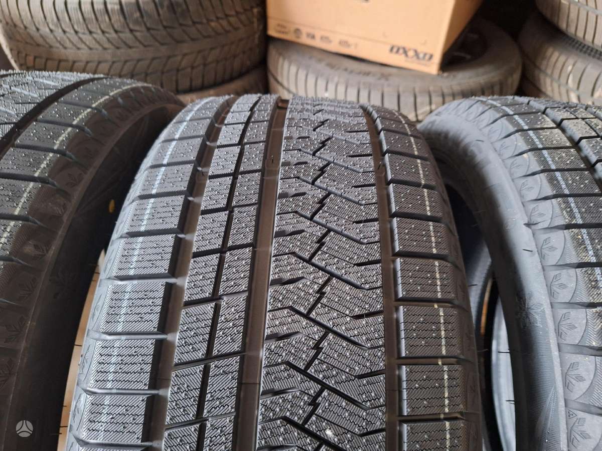Triangle, žieminės 235/45 R19