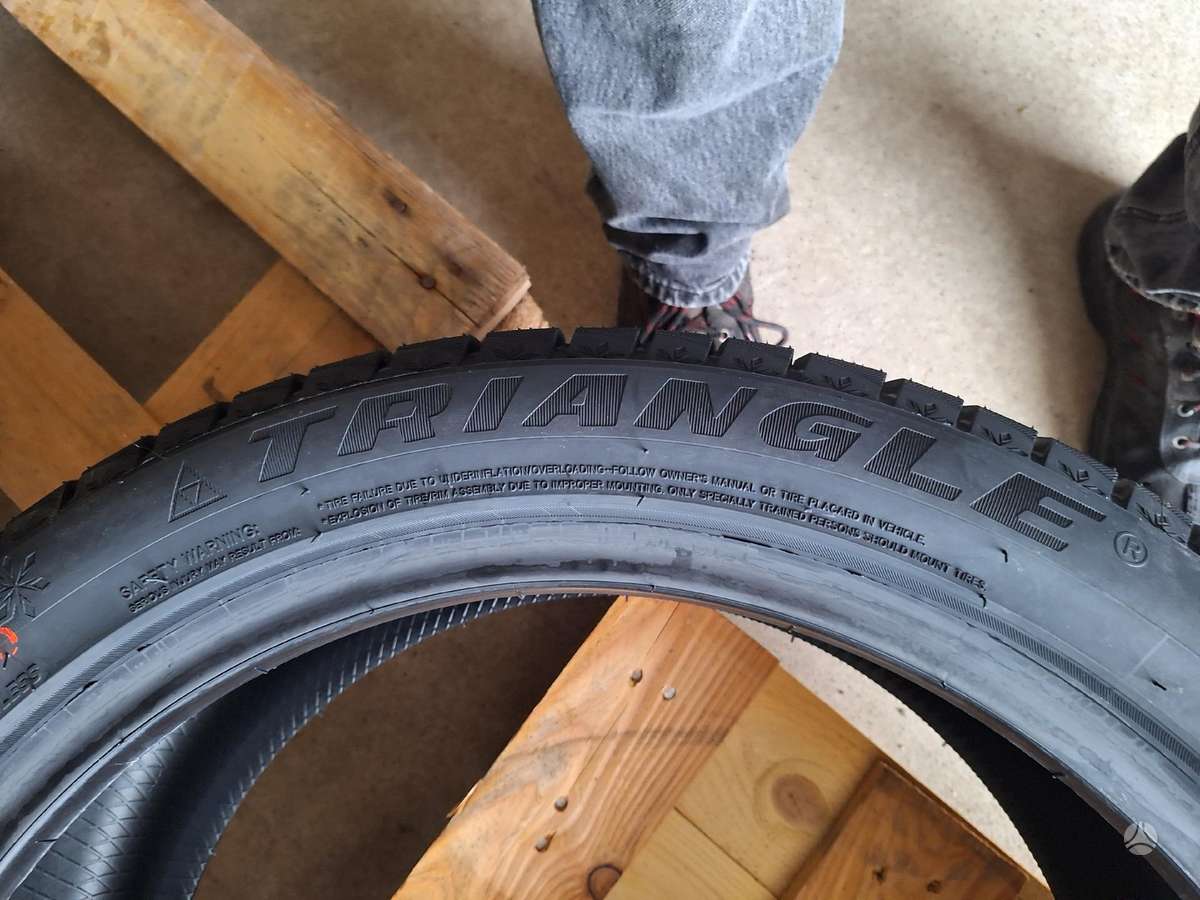 Triangle, зимние 235/45 R19