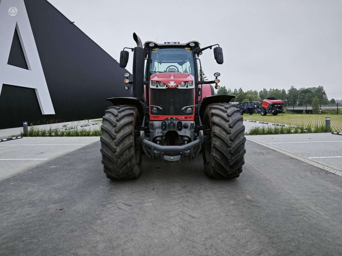 Massey Ferguson 8740, tractors