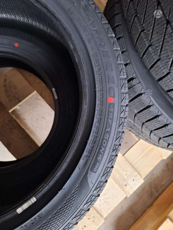 Sailun, universalios 235/45 R17