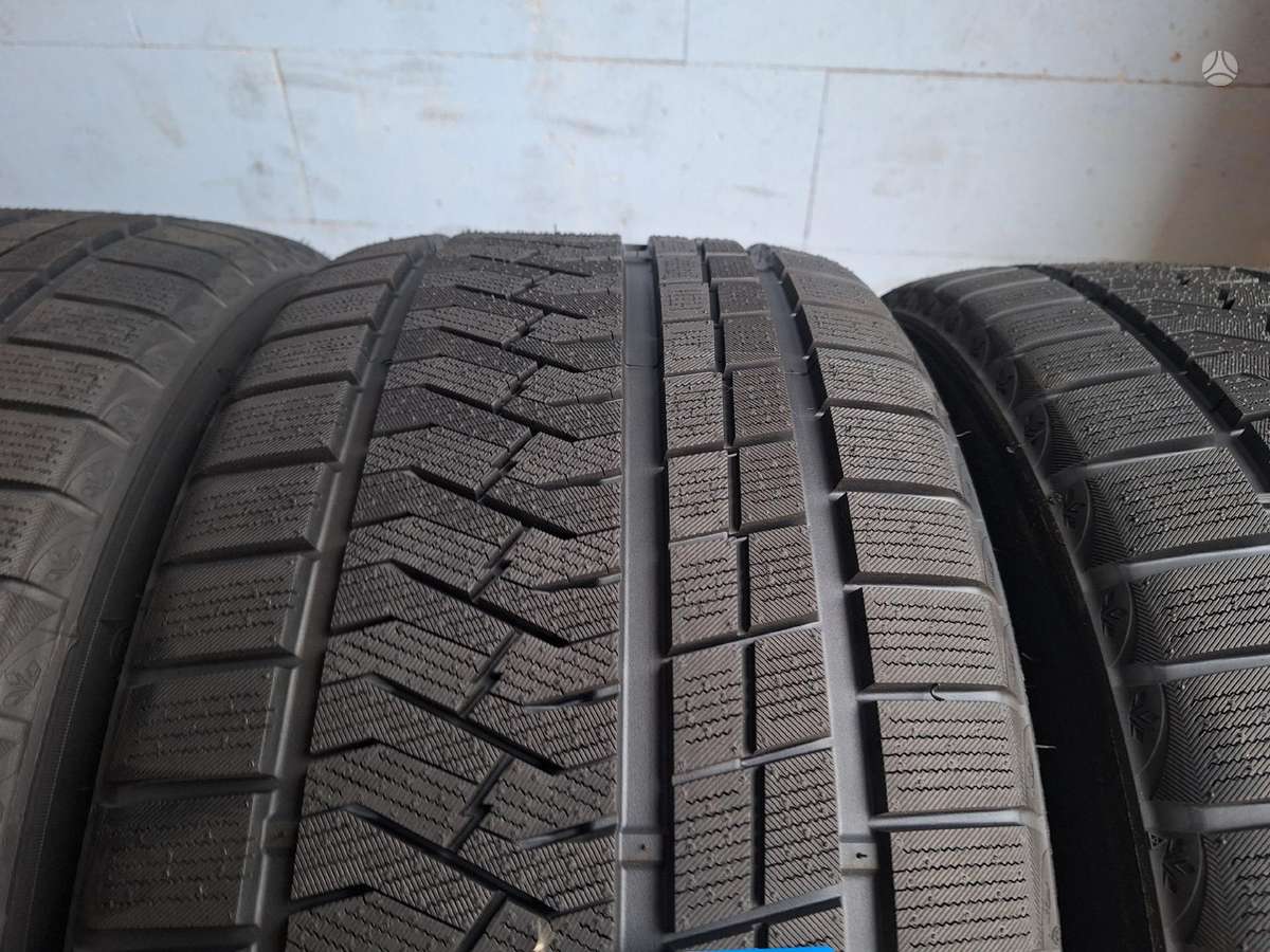 Triangle, ziemas 275/35 R19