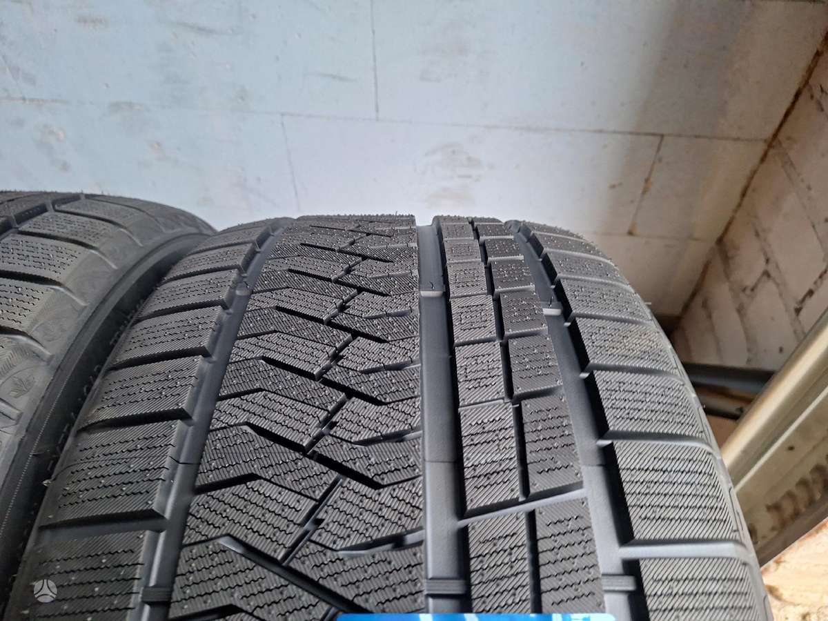 Triangle, ziemas 275/35 R19
