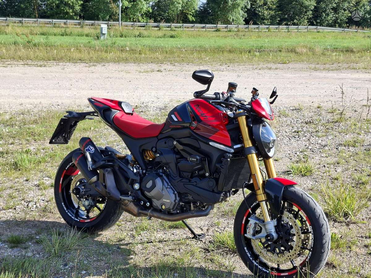 Ducati Monster 937cc, street / klasikiniai